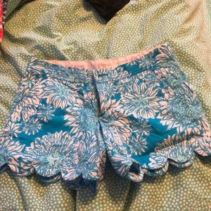 Lilly Pulitzer shorts size 00– perfect condition